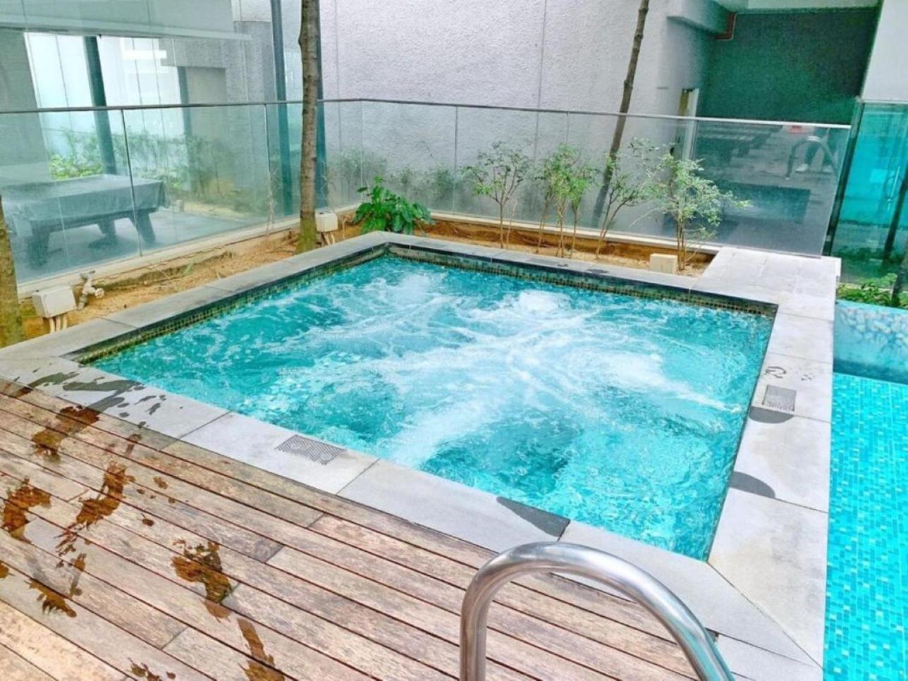 Mercu Summer Suites Klcc By Tasrifa Куала-Лумпур Экстерьер фото
